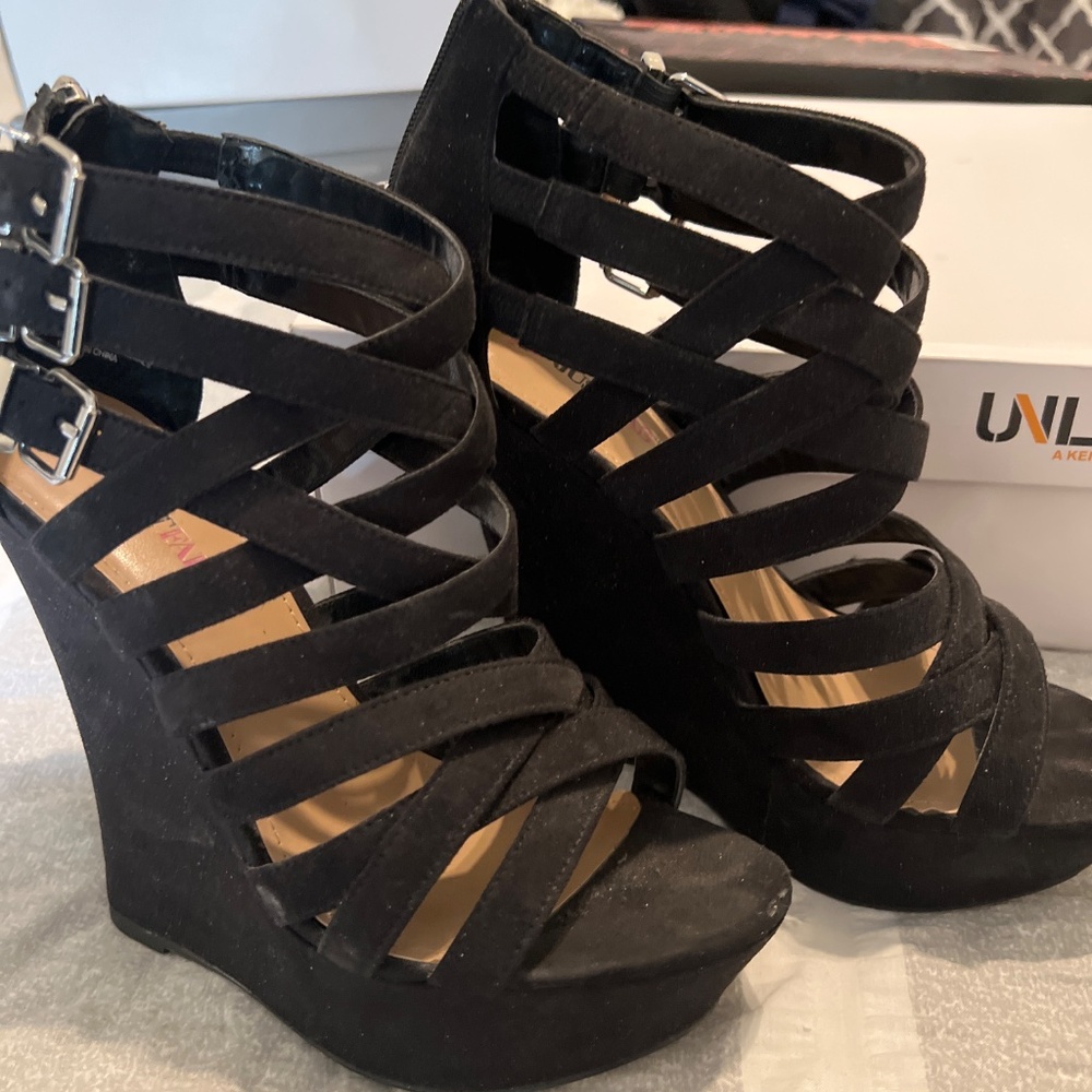 Shoes - Picture 3 of 3